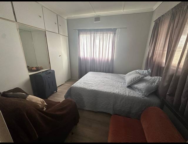 3 BEDROOM FREESTANDING FOR SALE IN WOODLANDS